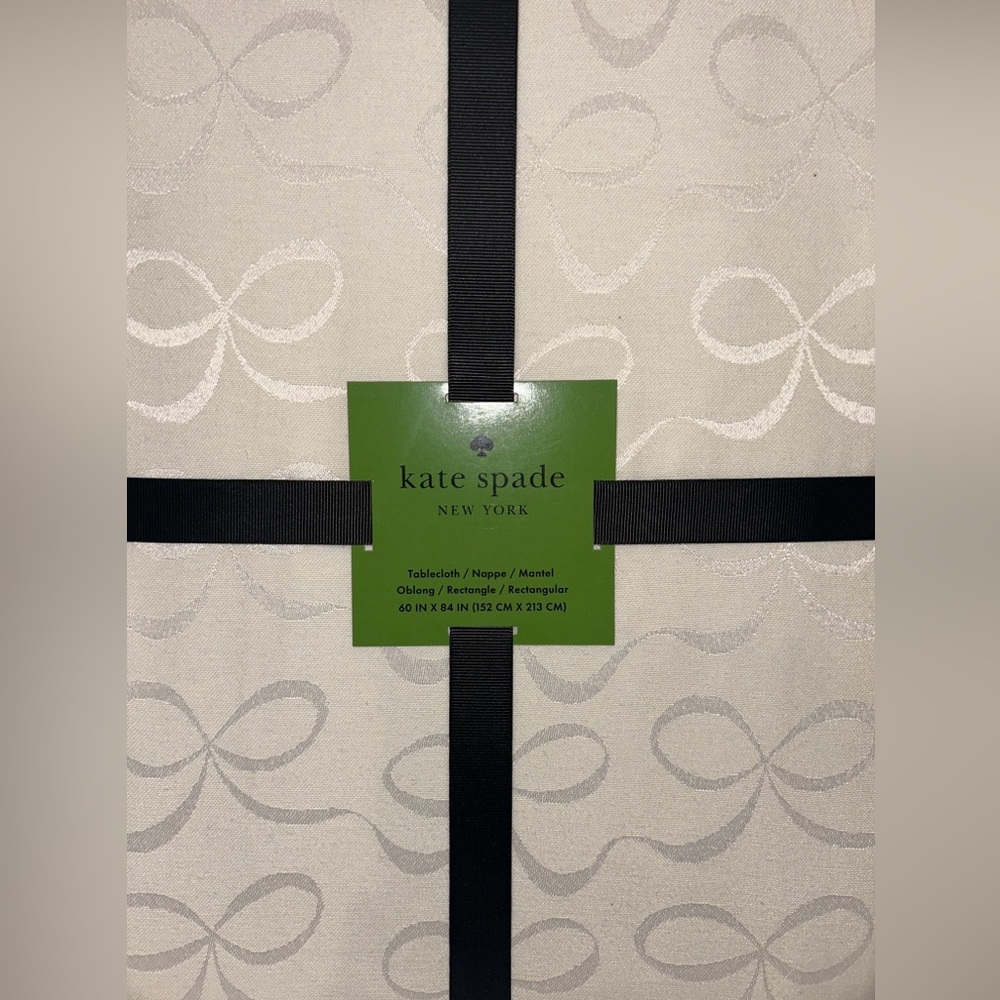 Kate Spade Cream All Wrapped Up Bows Fabric Tablecloth Christmas Holidays 60x84